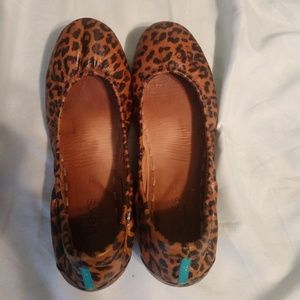 Leopard Tieks